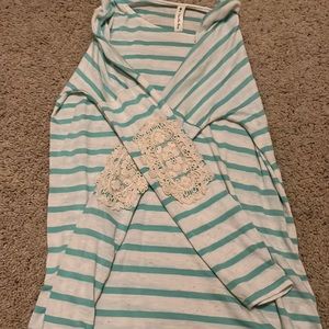 women’s large Vanilla Bay long sleeve top, slightly used